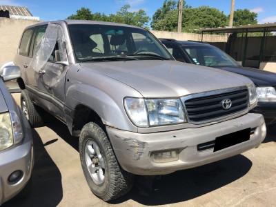 Pièces détachées Toyota Land Cruiser 4.2 TD VX 204 ch de 2000